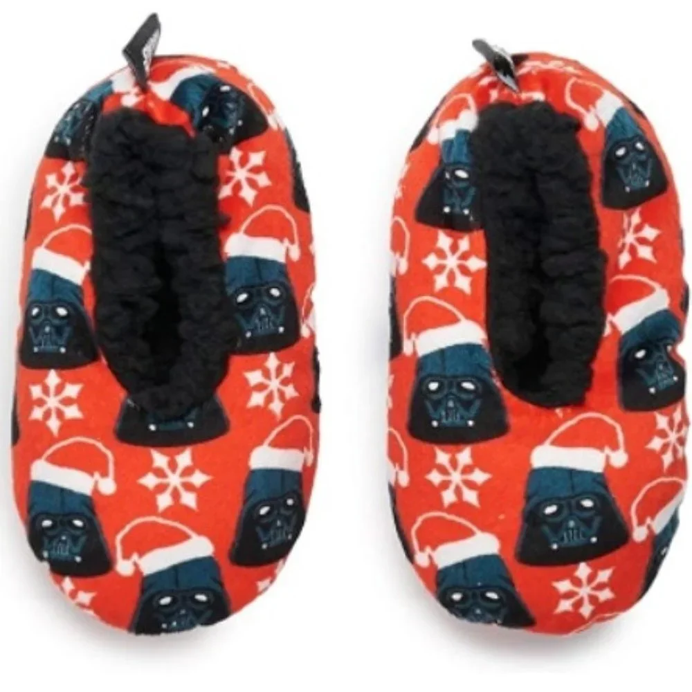 Boys Star Wars DARTH VADER Christmas Fuzzy Babba Slipper Socks Size Med 13-2 NWT